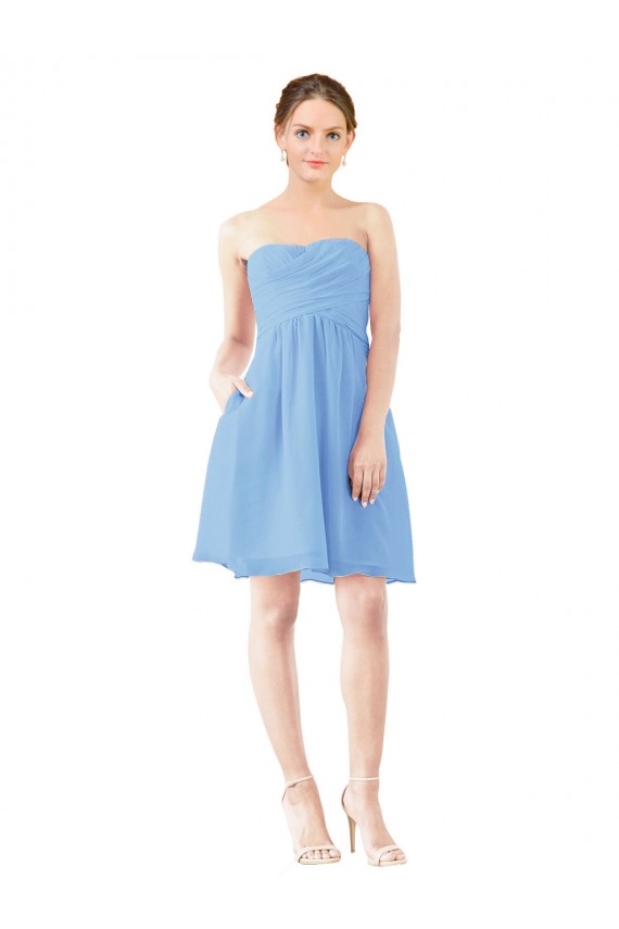 Short Knee Length Chiffon Bridesmaid Dress with Twisted Strapless Sweetheart Neckline
